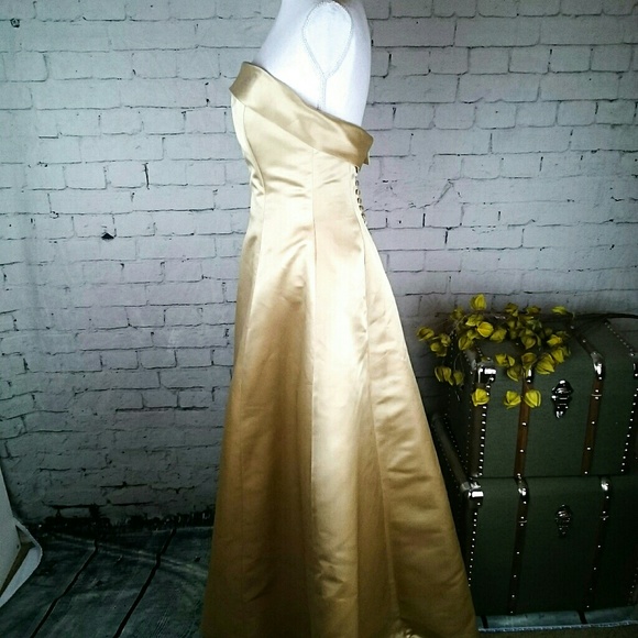 GUC Bella Formals by Venus gold strapless gown - Picture 2 of 4